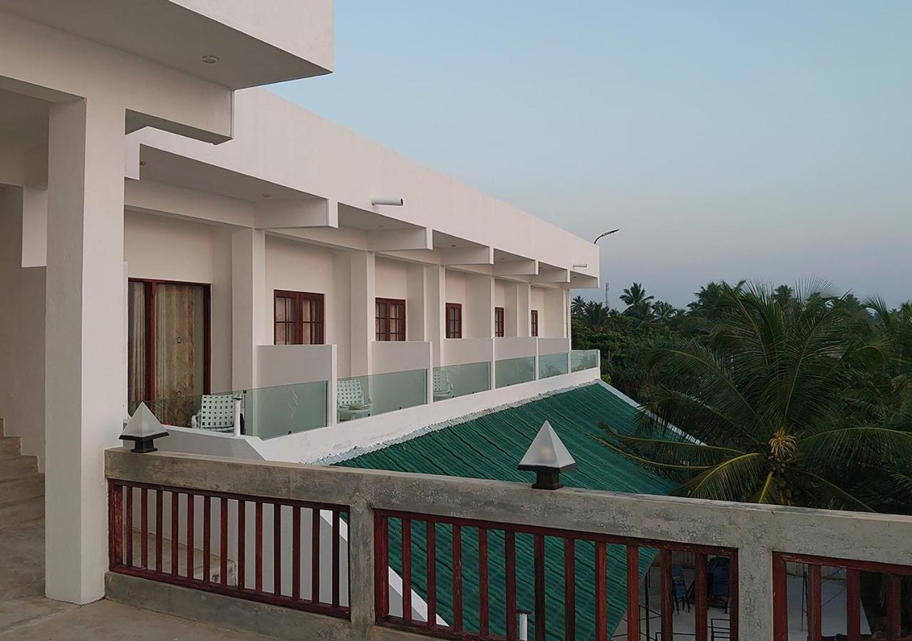 Sea Breeze Ambalangoda Ambalangoda  Extérieur photo